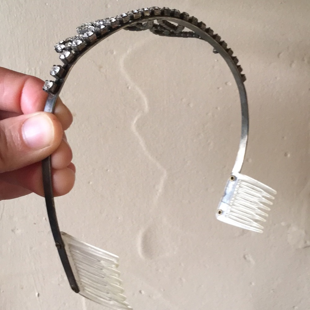 Beautiful Vintage tiara crown Halloween - Picture 4 of 6